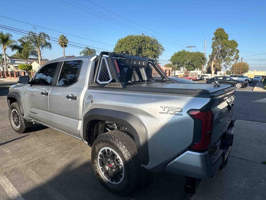 Toyota Tacoma 5ft aluminum bed cover side view