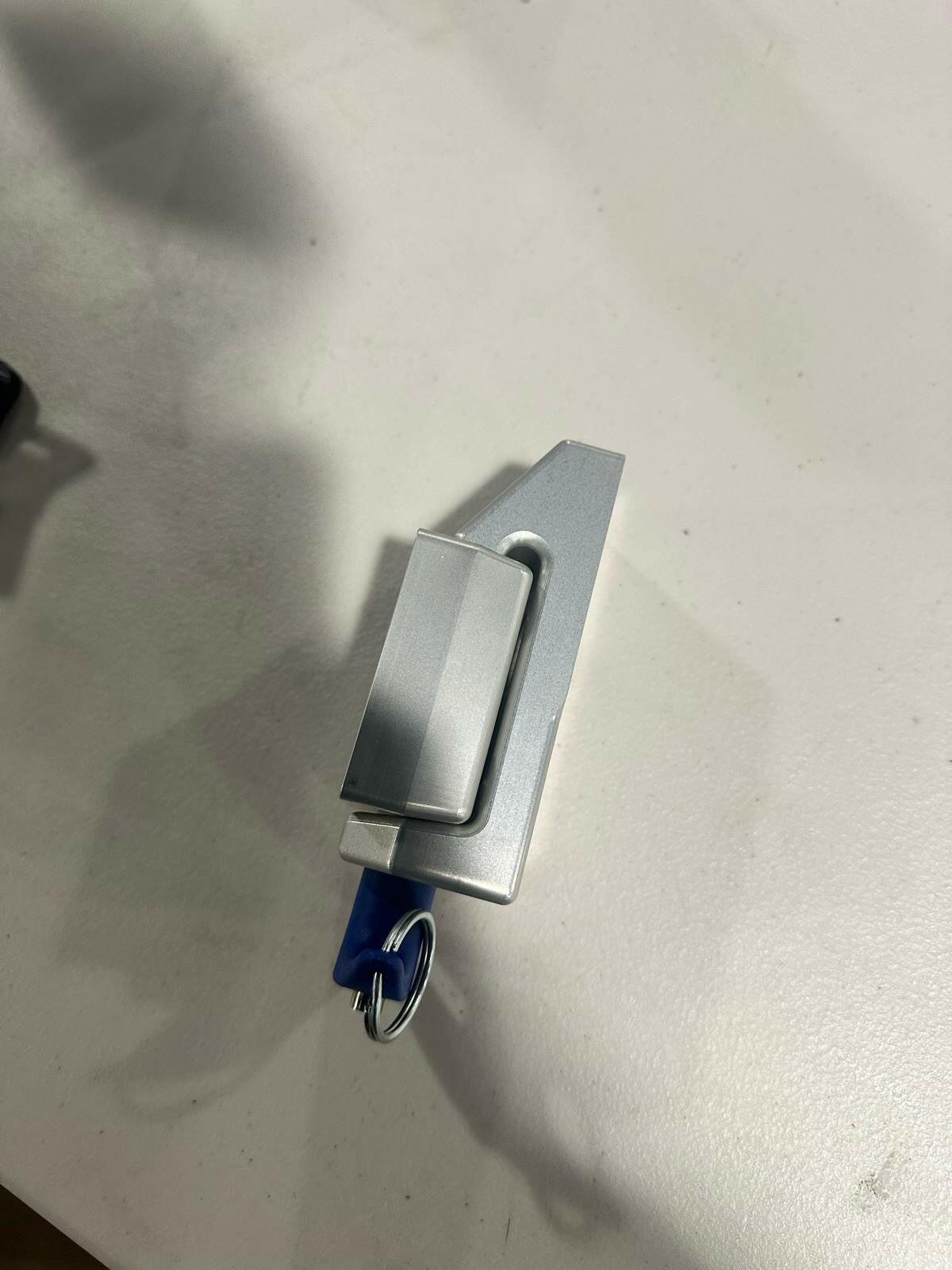The Chunk Quick Release Bracket Dirtbox Overland